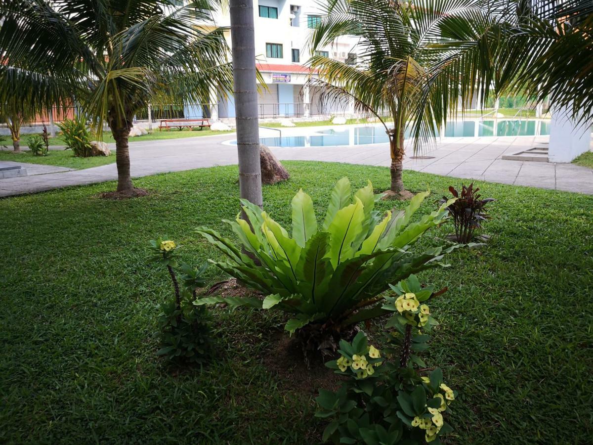 Fun Studio Pangkor Pekan Pangkor Exteriör bild